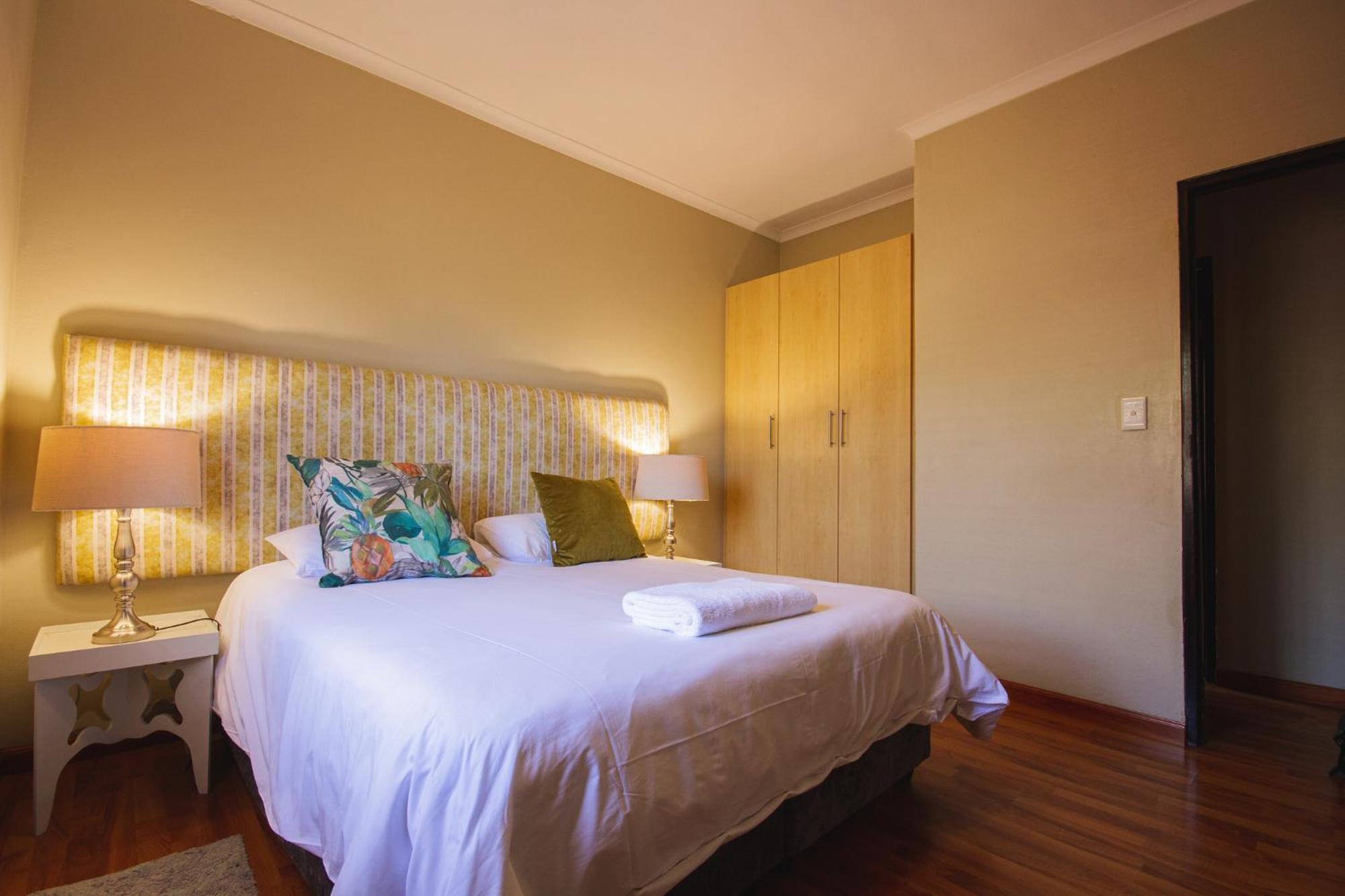 Villa Swellendam Self Catering Zimmer foto
