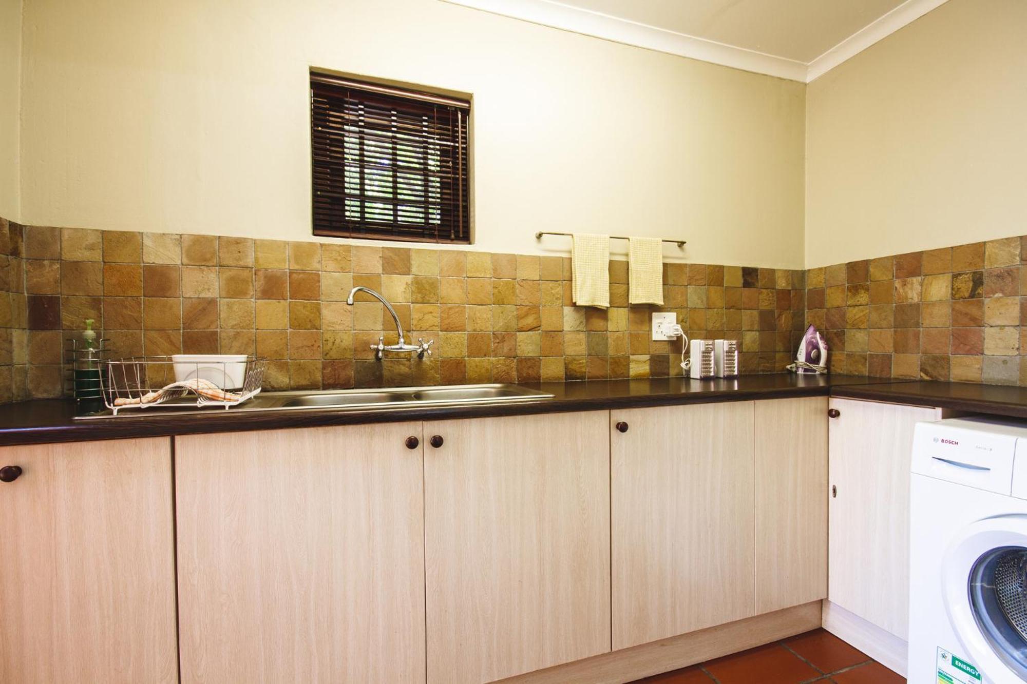 Villa Swellendam Self Catering Zimmer foto